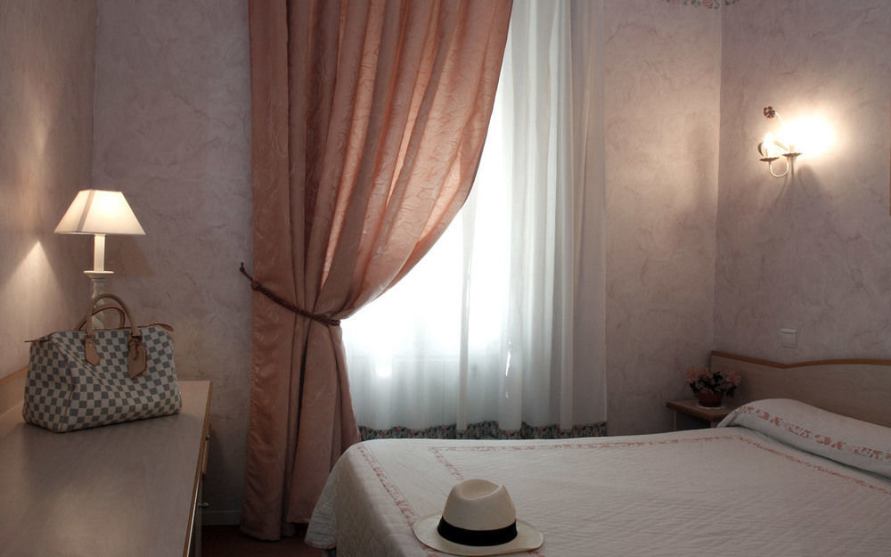 Hotel Paris Rome Menton Exterior foto